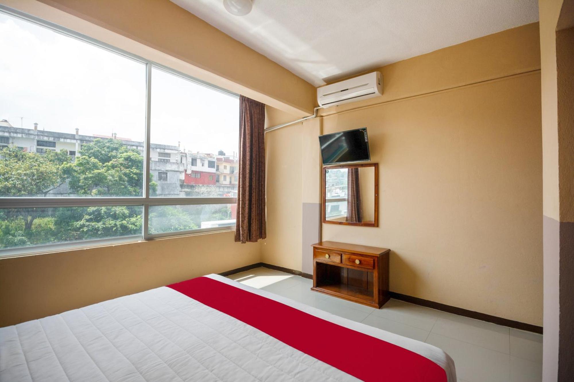 Oyo Hotel Totonacapan, Papantla Екстериор снимка