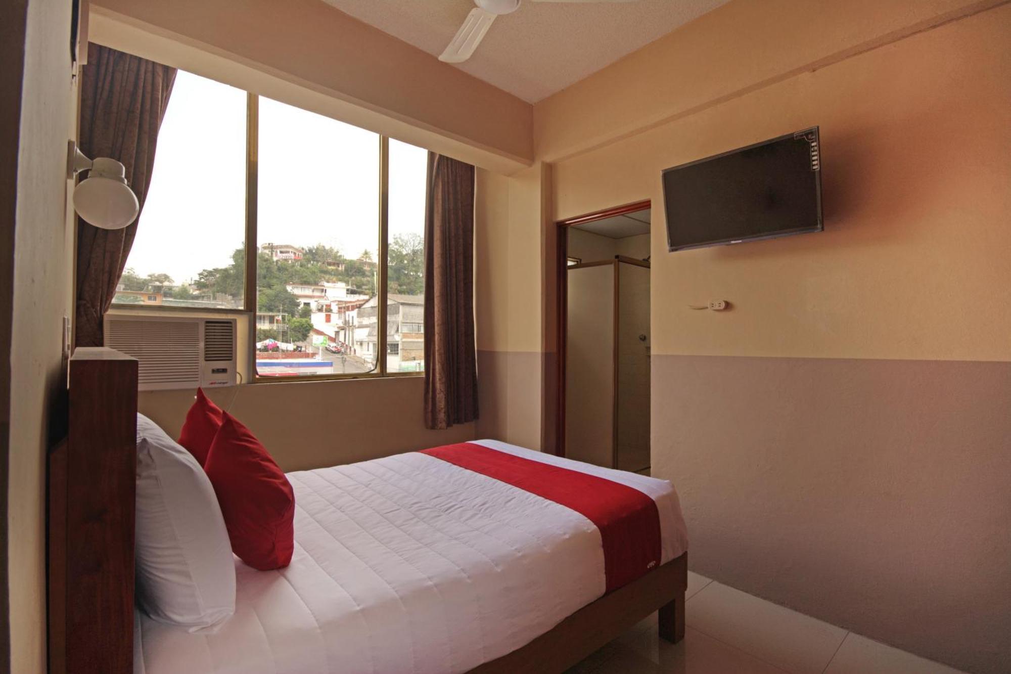 Oyo Hotel Totonacapan, Papantla Екстериор снимка